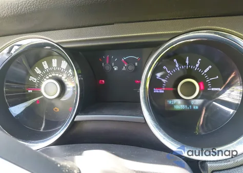 2013 Ford Mustang V6 z USA, uszkodzony, nr VIN 1ZVBP8AM3D5263609